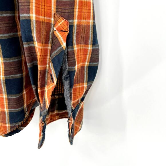 Timberland men’s regular fit plaid button front shirt - Picture 3 of 10